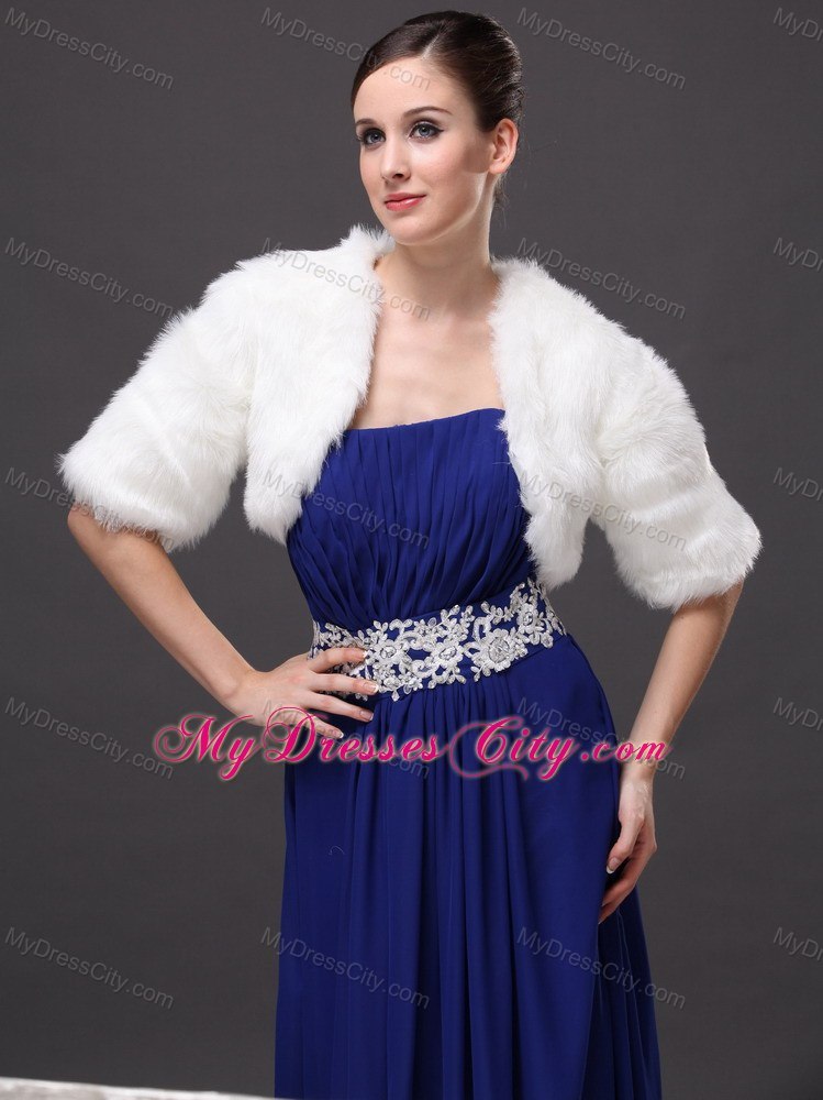 Exquisite Faux Fur V-Neck Half-Sleeves Wedding Party and Prom White Jacket