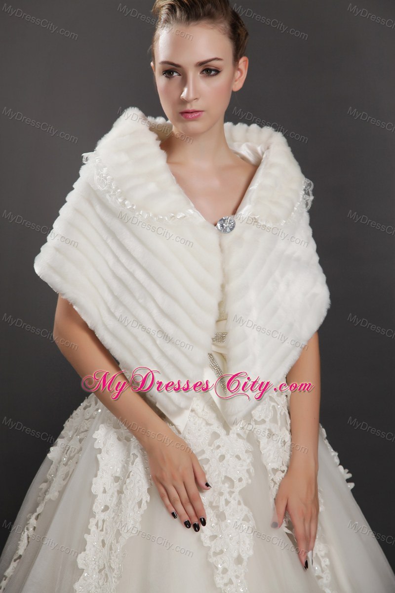 Luxurious Button Faux Fur Fold-over Collar Wrap / Shawl