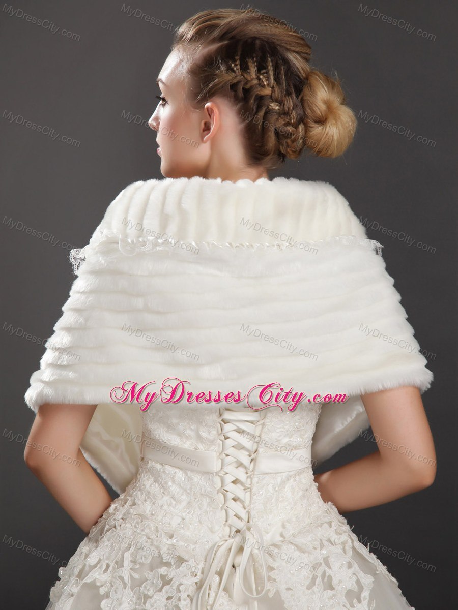 Luxurious Button Faux Fur Fold-over Collar Wrap / Shawl