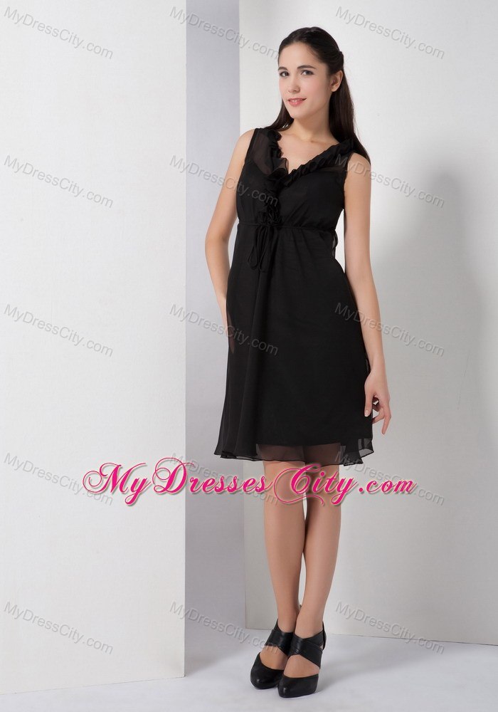 Beautiful Black A-line V-neck Knee-length Maid of Honor Dress