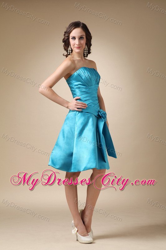 Turquoise Knee-length Satin Hand Made Flower Bridesmaid Dress