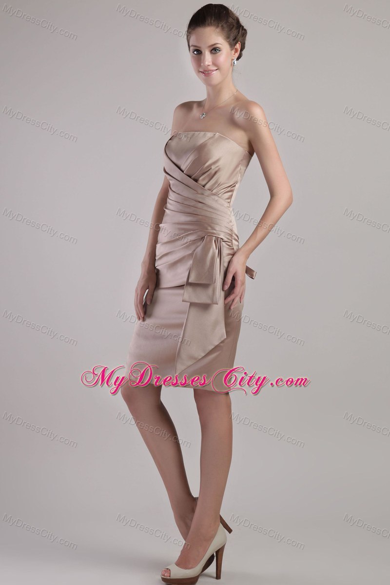 Chocolate Sheath Strapless Ruched Knee-length Bridesmaid Dress