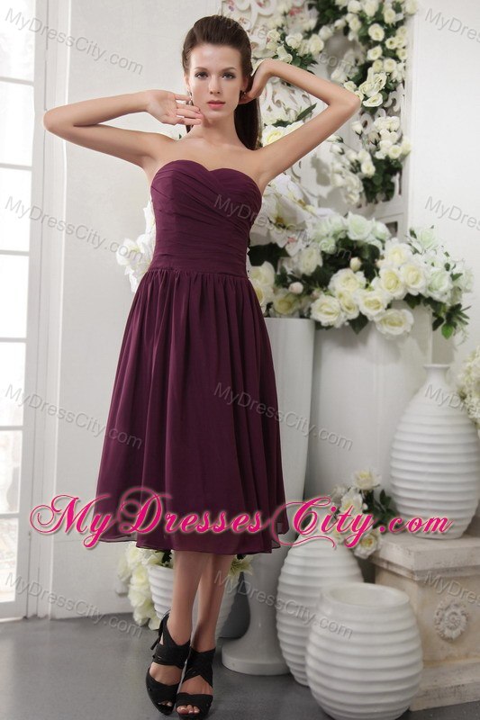 Pleating Sweetheart Tea-length Chiffon Bridesmaid Dresses in Purple