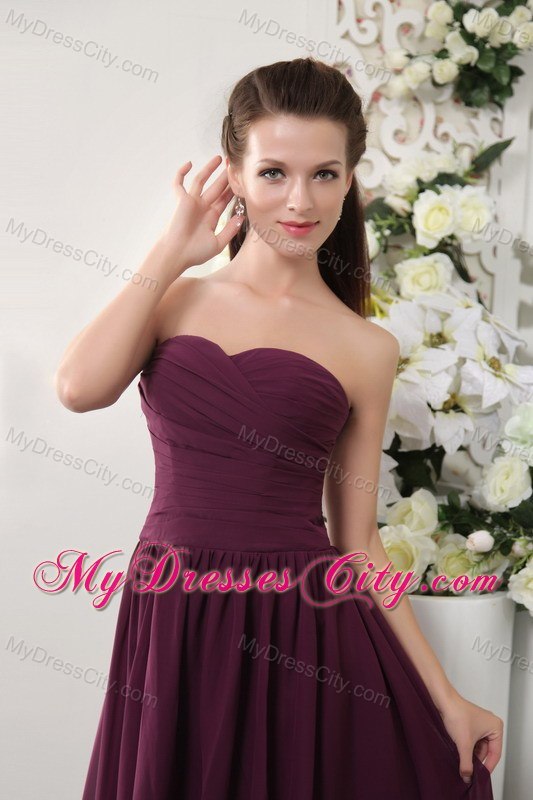 Pleating Sweetheart Tea-length Chiffon Bridesmaid Dresses in Purple