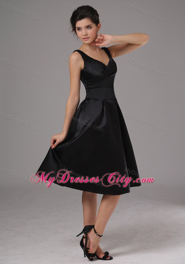 Black A-line Straps Ruches Lace-up Back Bridesmaid Dress