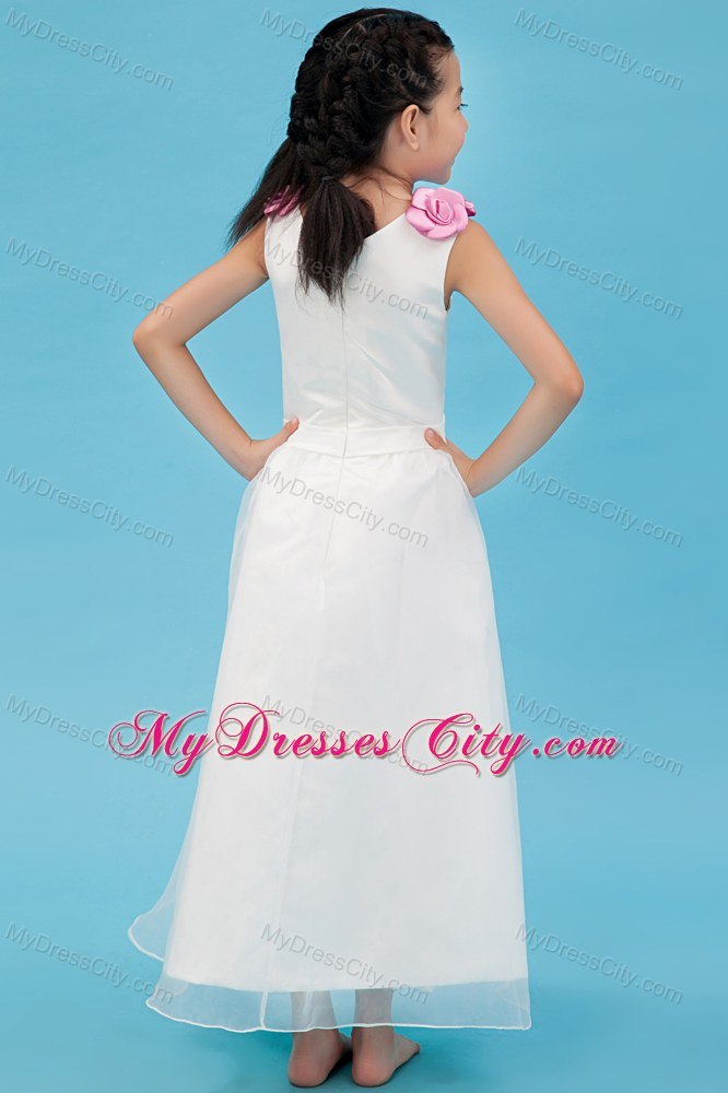 V-neck Ankle-length Organza Flower Girl Dress with Handle Flowers