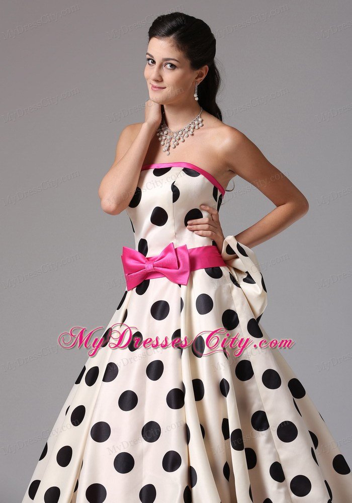 Pretty A-line Strapless Prom Gowns with Bowknot Front and Back