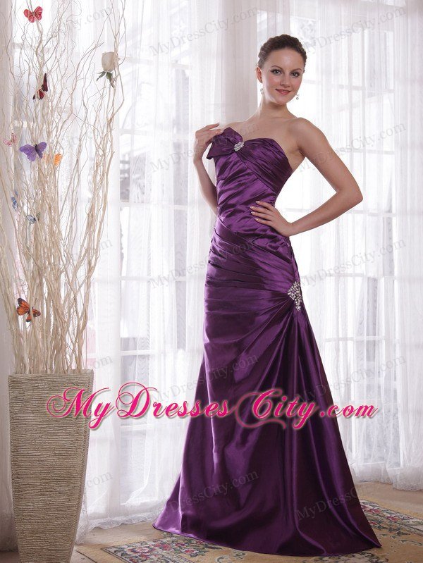 Elegant Ruching Brooch Sweetheart Purple Prom Gowns for Ladies