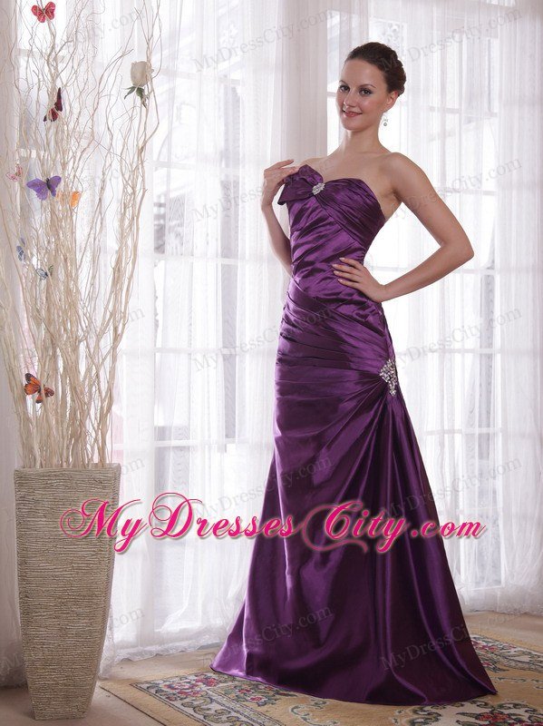 Elegant Ruching Brooch Sweetheart Purple Prom Gowns for Ladies