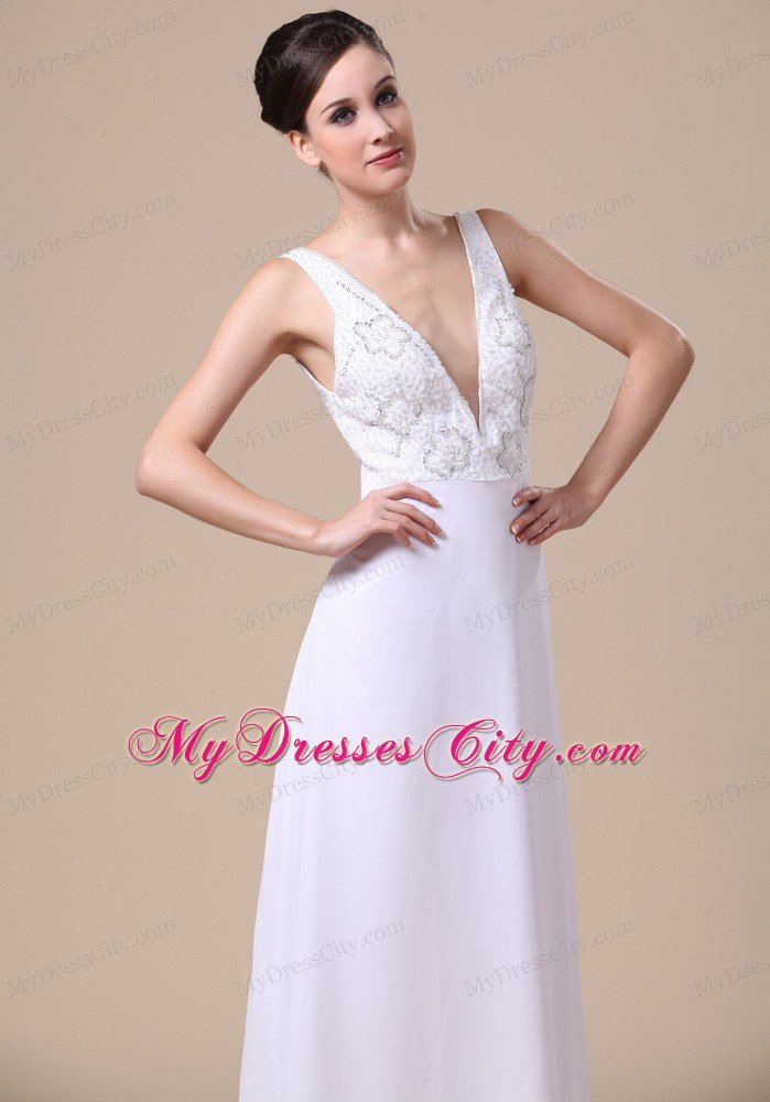 Empire V-neck Beaded Chiffon White Prom Dresses for Ladies