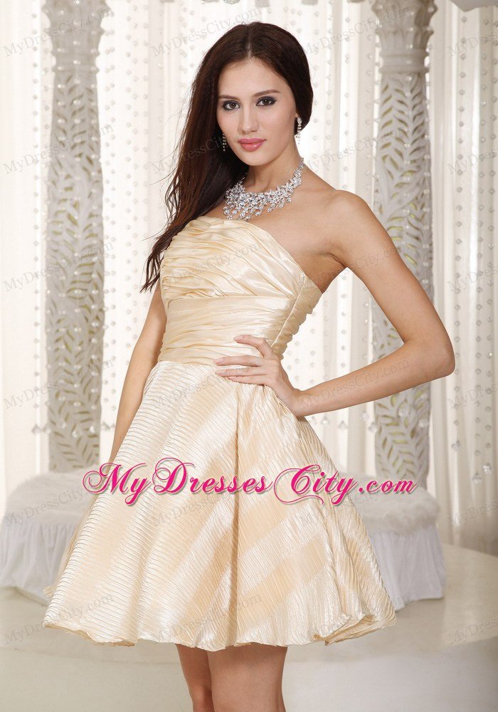 Simple A-line Strapless Ruching Champagne Short Prom Dresses