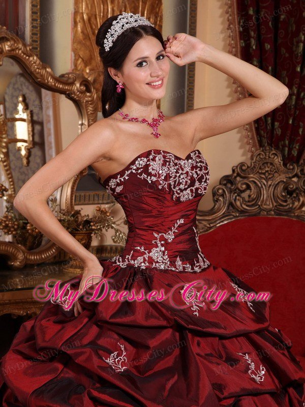 Burgundy Sweetheart Quinceanera Dress with Appliques