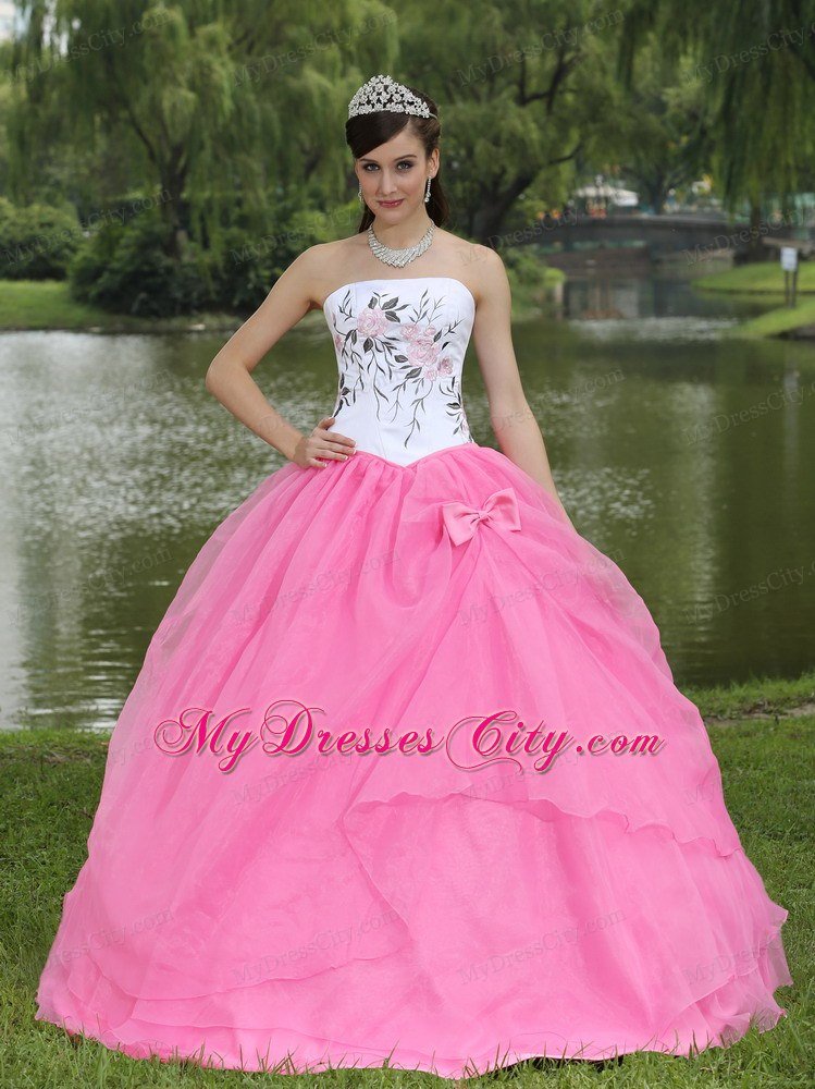 Embroidery Decorated Rose Pink Strapless Quinceanera Dress