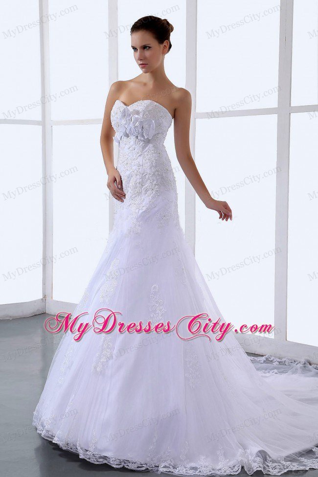 Hand Made Flowers Sweetheart Chapel Train Lace wedding Gown