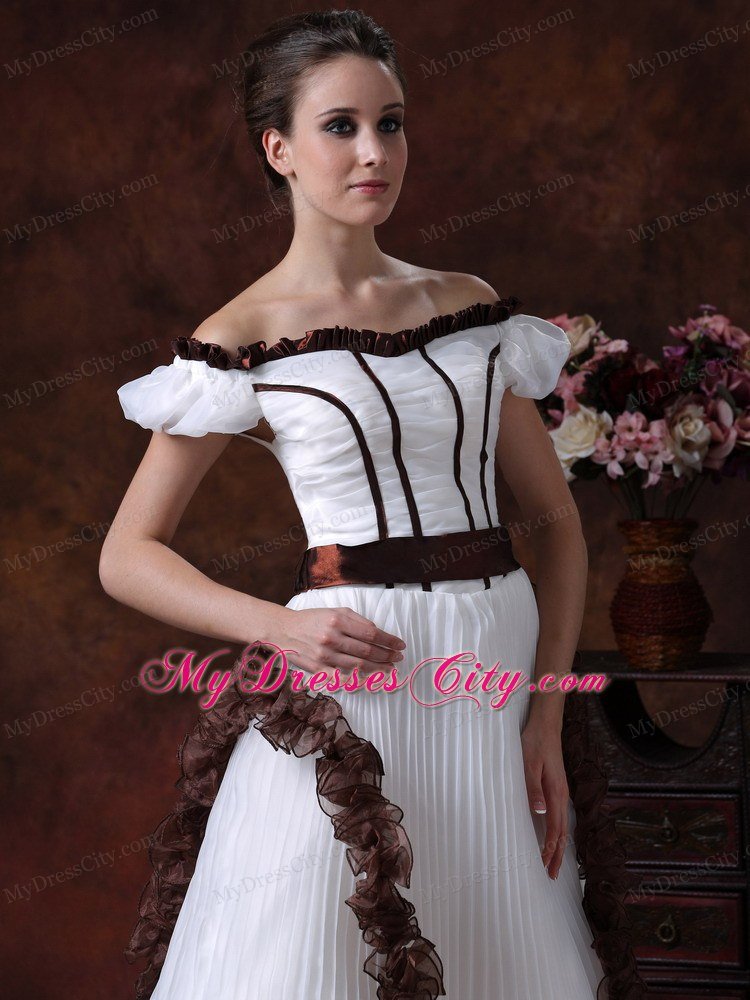 Off The Shoulder A-Line Pleated Wedding Dress with Brown Train