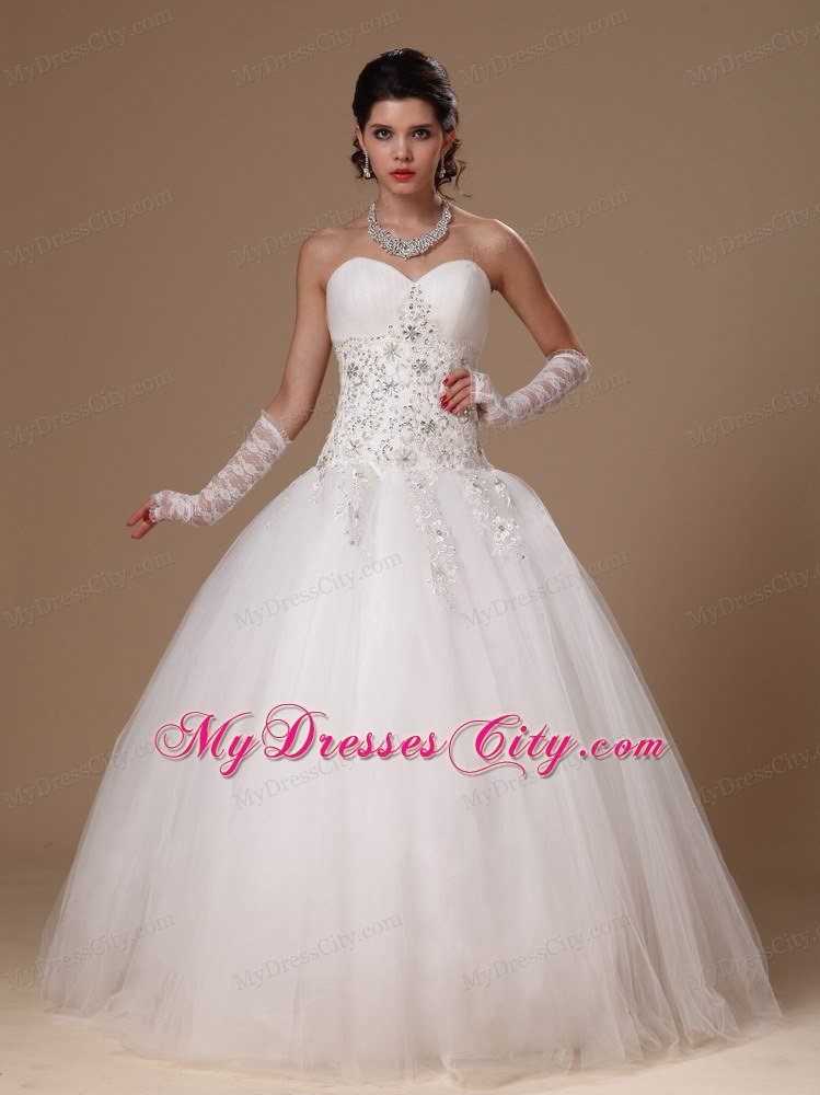 Beaded And Appliques Decorated Bodice Sweetheart wedding Gown