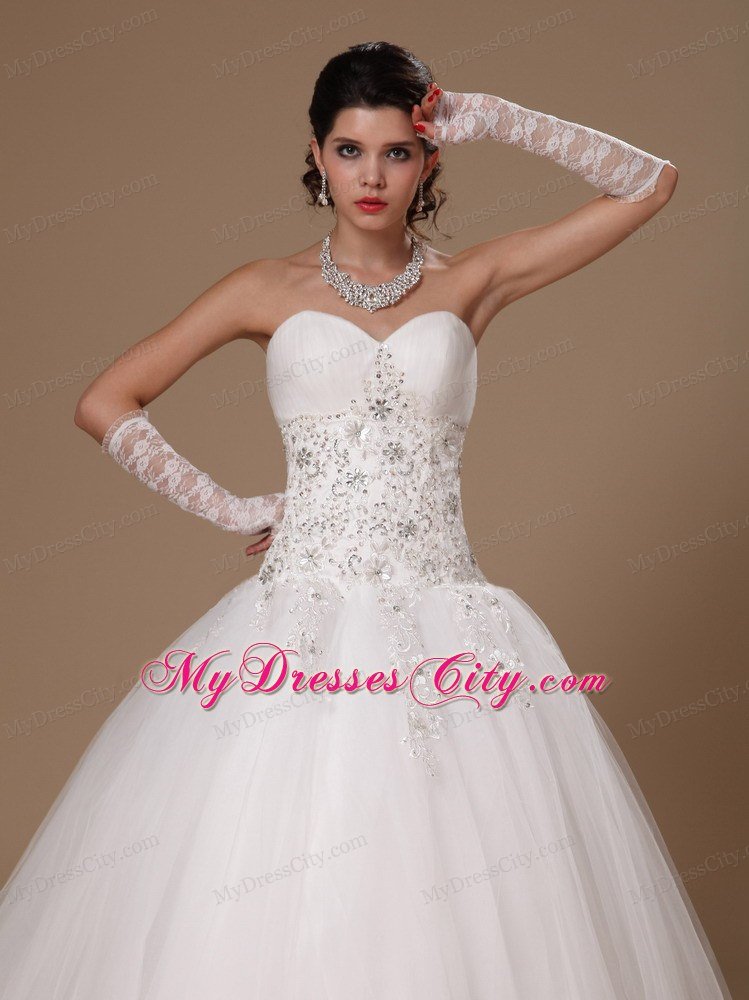 Beaded And Appliques Decorated Bodice Sweetheart wedding Gown