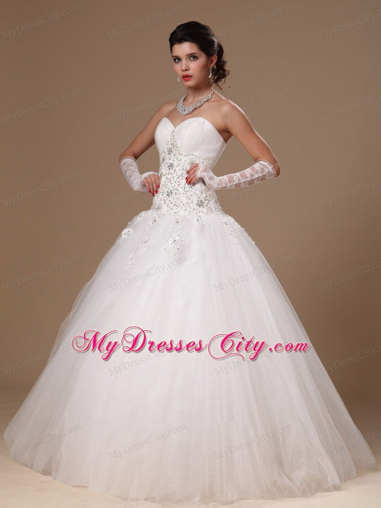 Beaded And Appliques Decorated Bodice Sweetheart wedding Gown