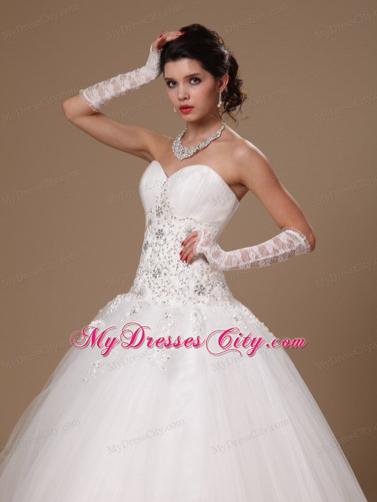 Beaded And Appliques Decorated Bodice Sweetheart wedding Gown