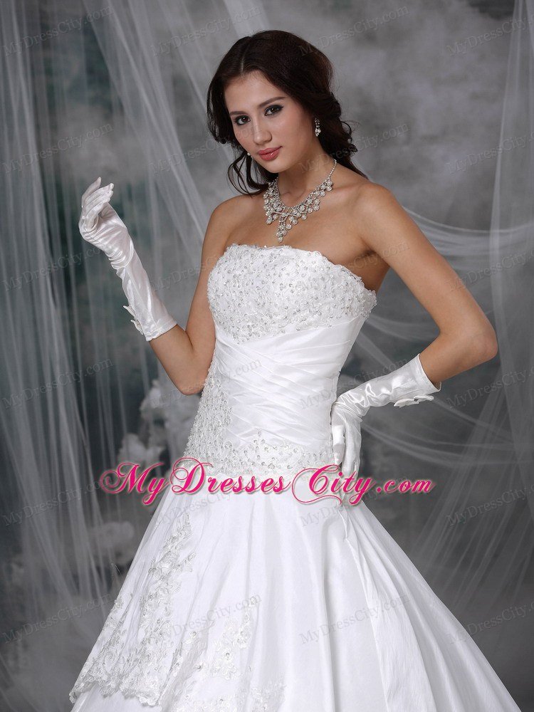 Latest Princess Strapless Court Train Lace Wedding Bridal Gown