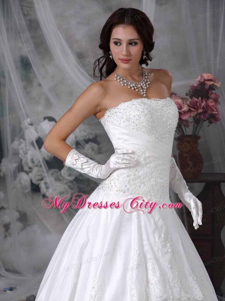 Latest Princess Strapless Court Train Lace Wedding Bridal Gown