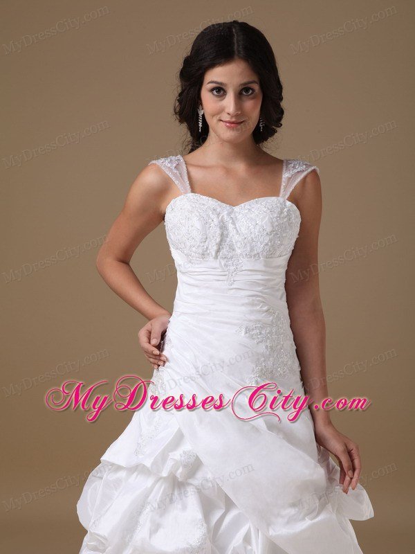 2013 Spring A-line Straps Court Train Lace Appliques Wedding Dresses