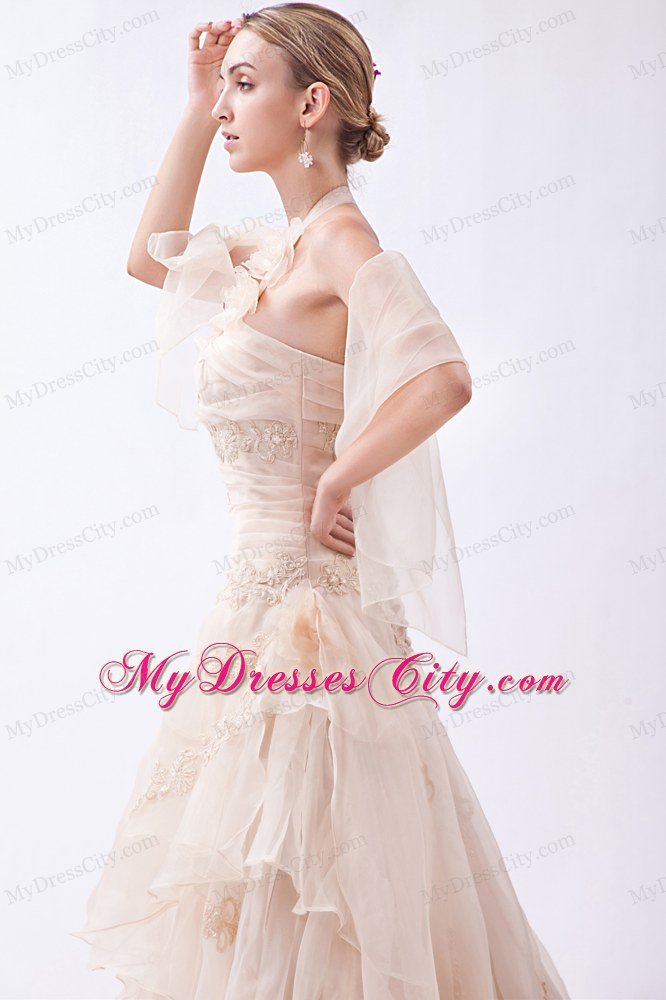 Elegant Column Halter Lace Appliques Summer Wedding Gowns Champagne