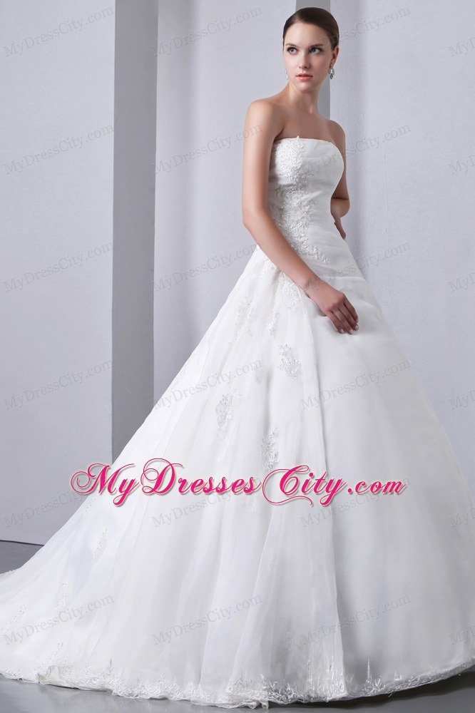 Elegant Strapless Chapel Train Lace Appliques Church Wedding Dresses