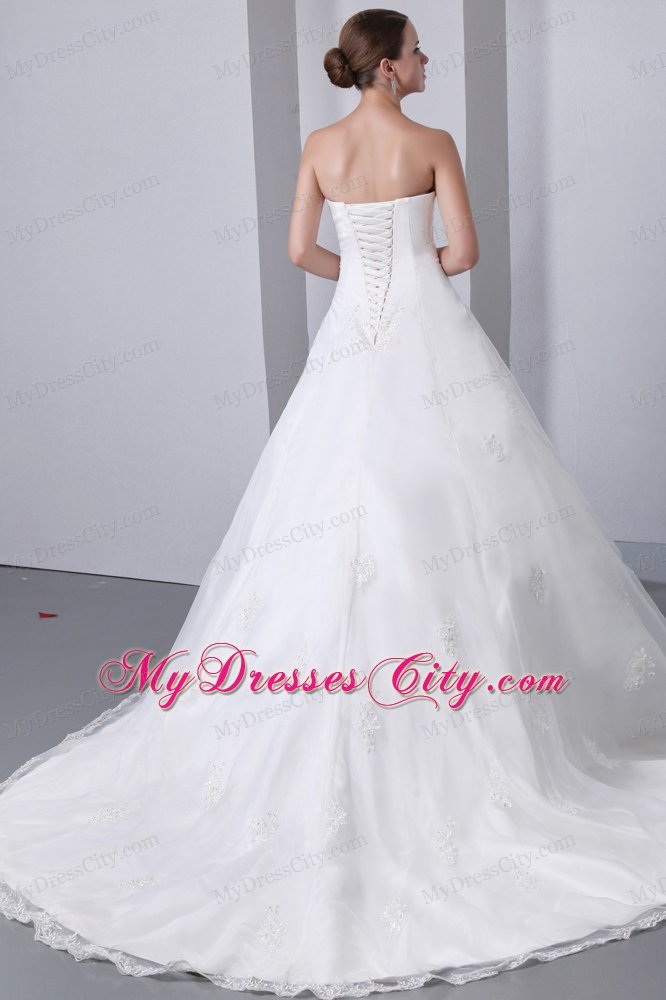 Elegant Strapless Chapel Train Lace Appliques Church Wedding Dresses