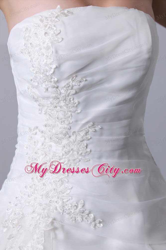 Elegant Strapless Chapel Train Lace Appliques Church Wedding Dresses