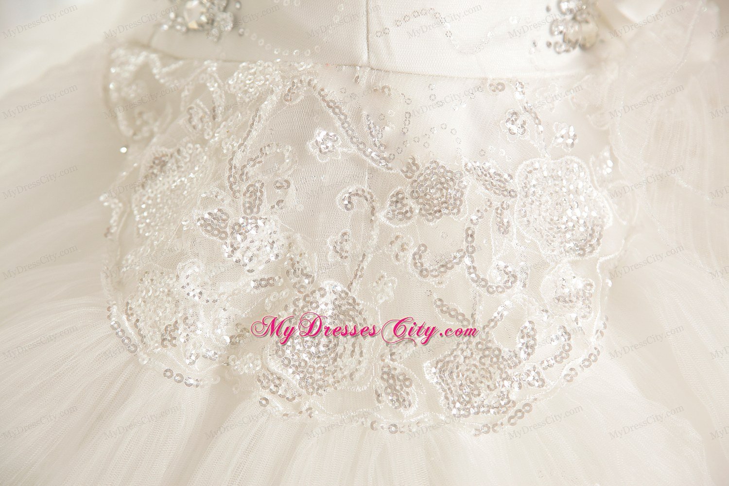 Puffy Strapless Chapel Train Appliques With Beading Wedding Dress