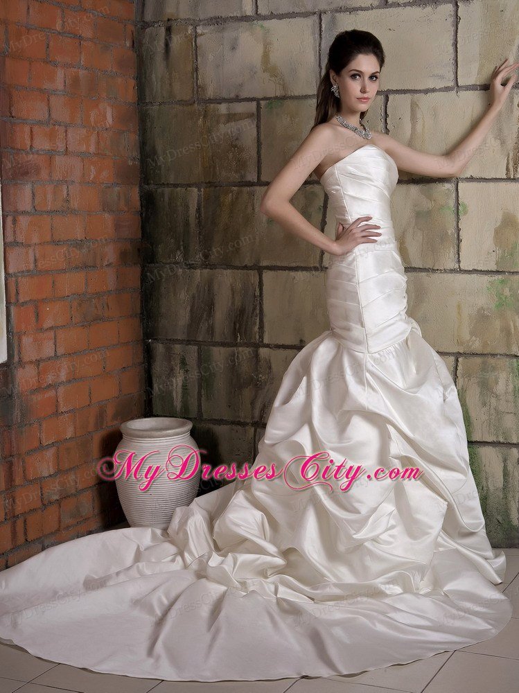 Mermaid Taffeta Hand Made Flower Chapel Train Bridal Dress