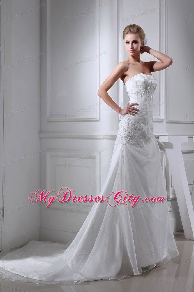 Cheap Strapless Appliques A-line Wedding Dress with Chapel Train