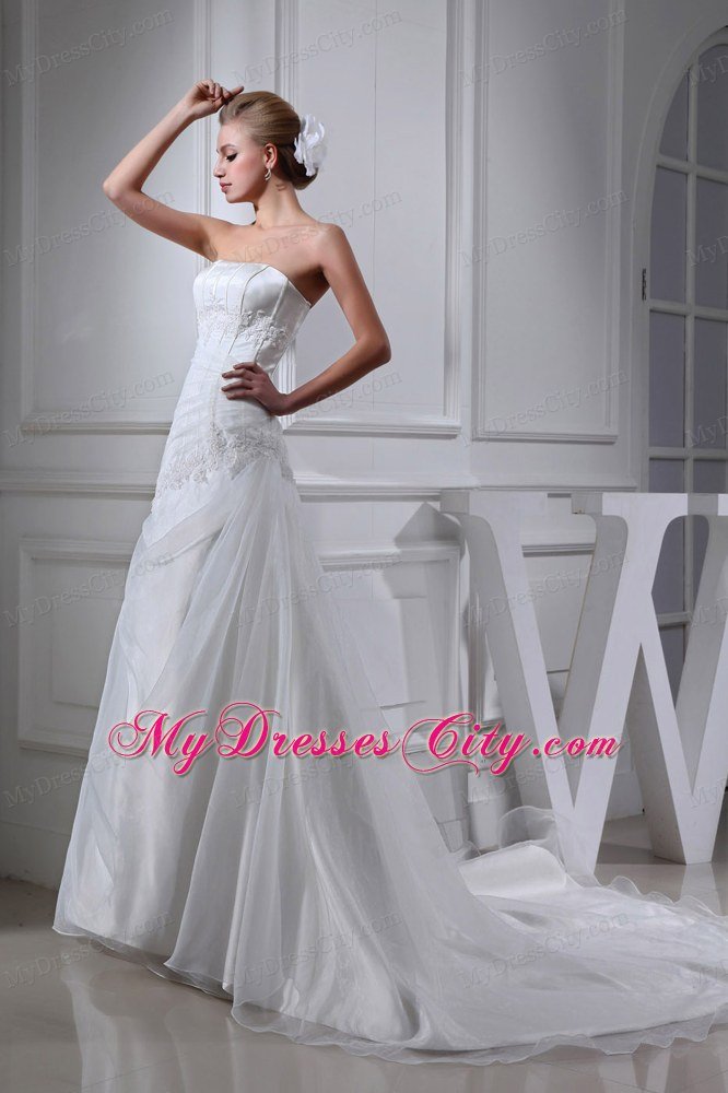 Cheap Strapless Appliques A-line Wedding Dress with Chapel Train