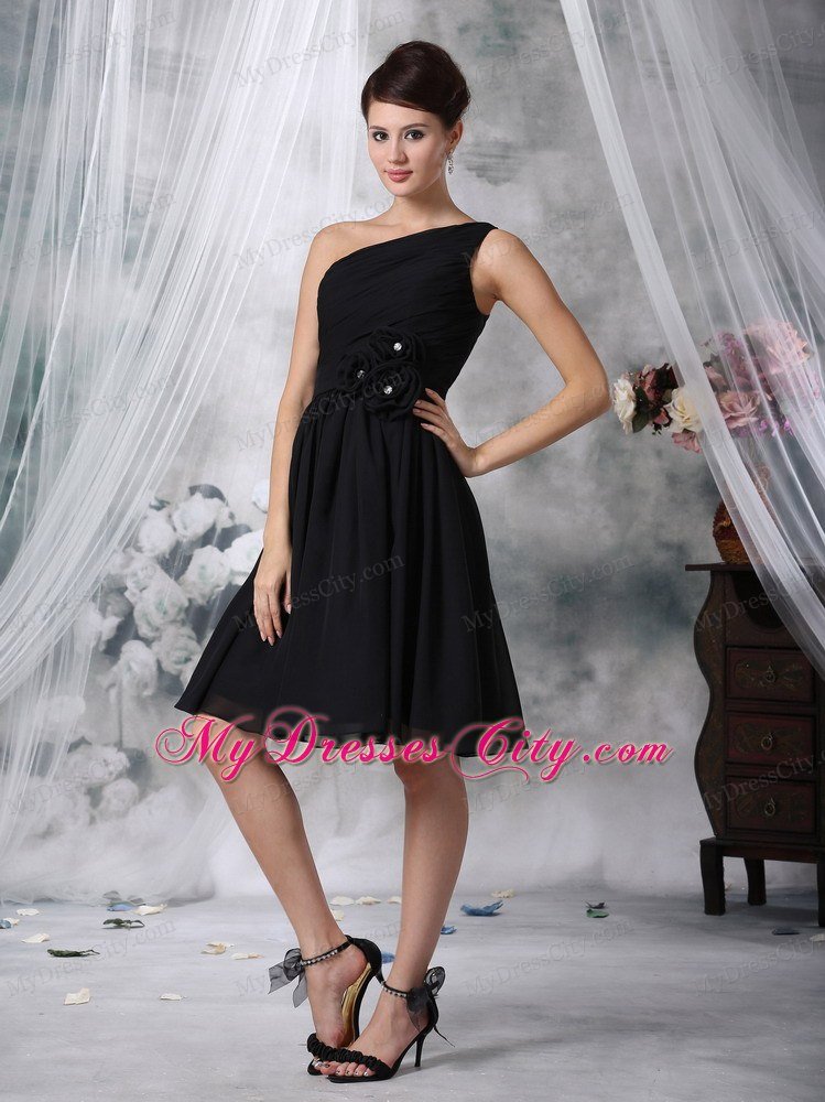 Pretty Flowers One Shoulder Ruching Knee-length LBD Dresses