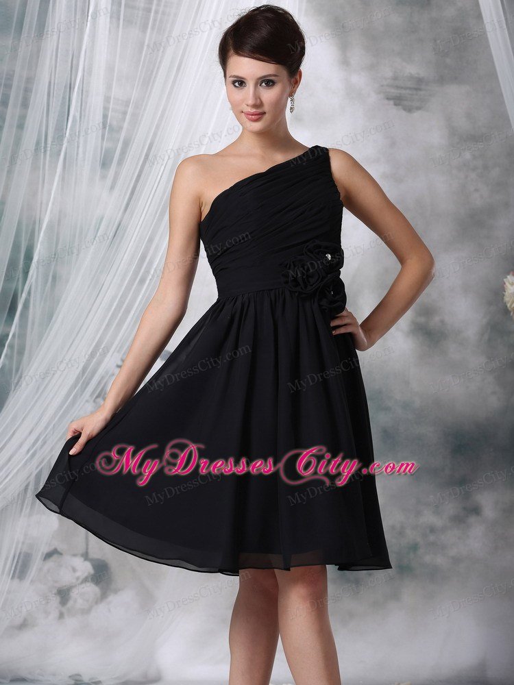 Pretty Flowers One Shoulder Ruching Knee-length LBD Dresses