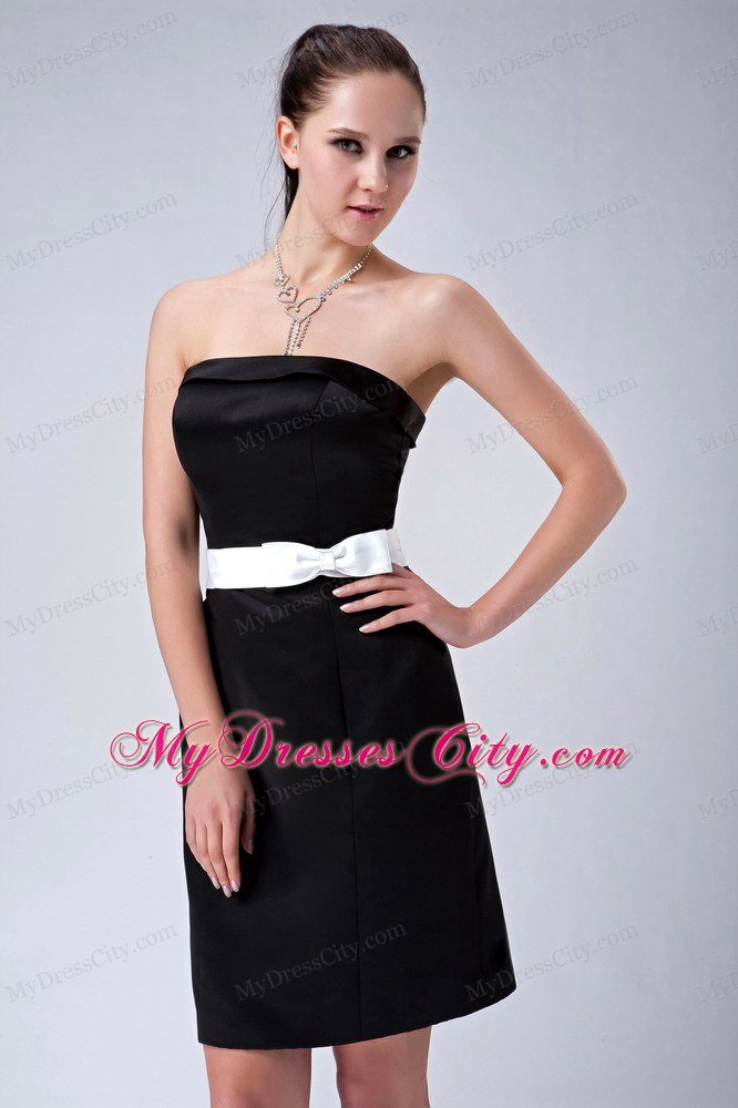 Chic Strapless Mini Black Evening Dresses with White Bow