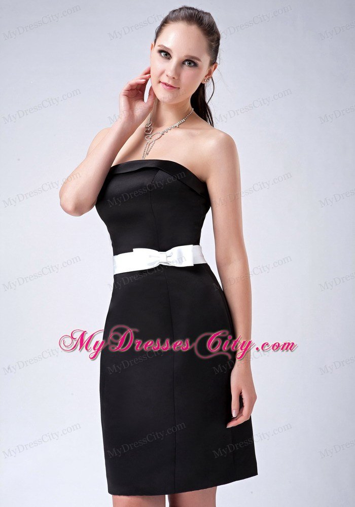 Chic Strapless Mini Black Evening Dresses with White Bow