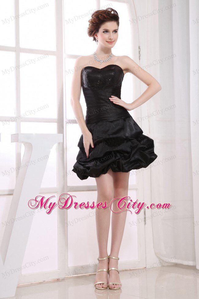 Sweetheart A-line Ruched Mini Black Party Dress with Pick-ups