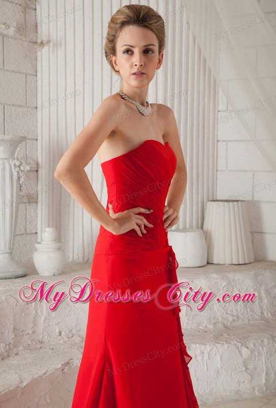 Red A-Line Strapless Court Train Chiffon Ruched Prom Dress