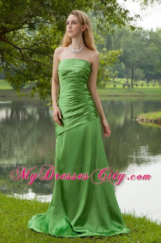 With Brush Train Spring Green Strapless Ruche Prom Dress