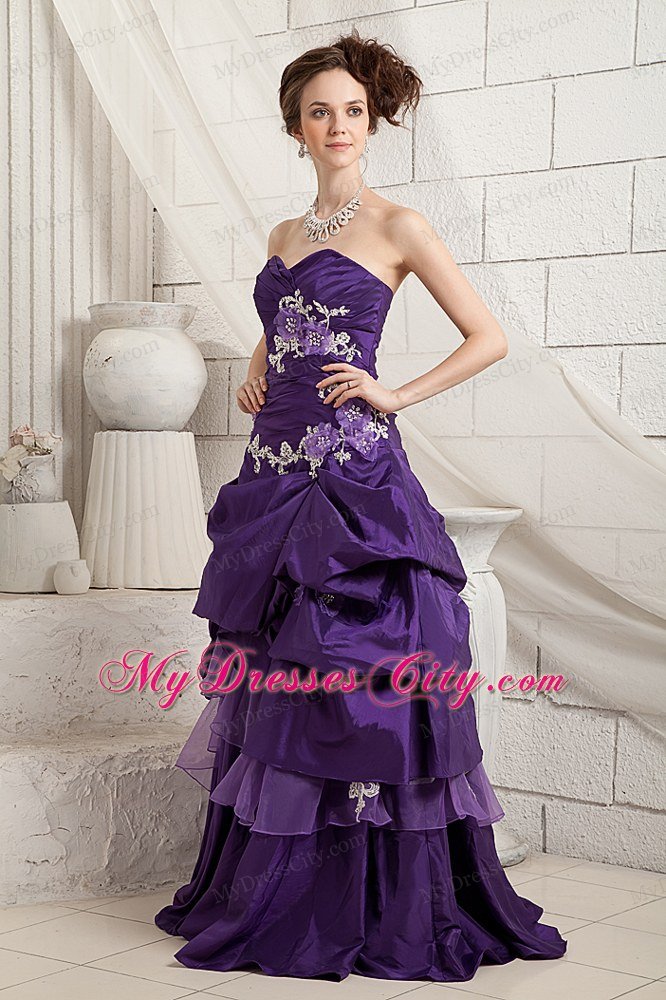 Ruching Sweetheart Appliques Brush Train Purple A-line Prom Dress