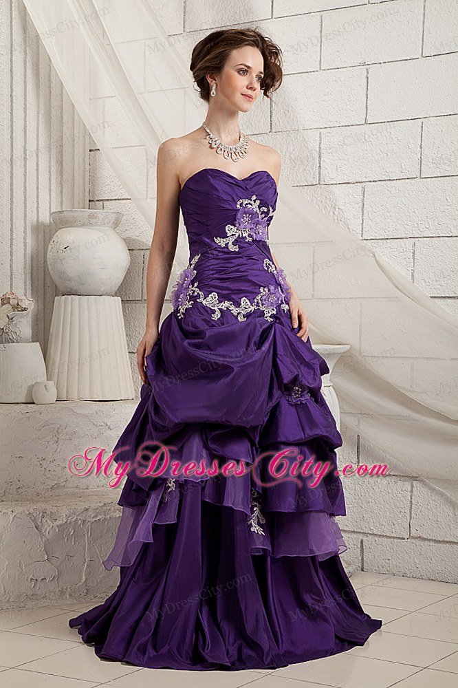 Ruching Sweetheart Appliques Brush Train Purple A-line Prom Dress