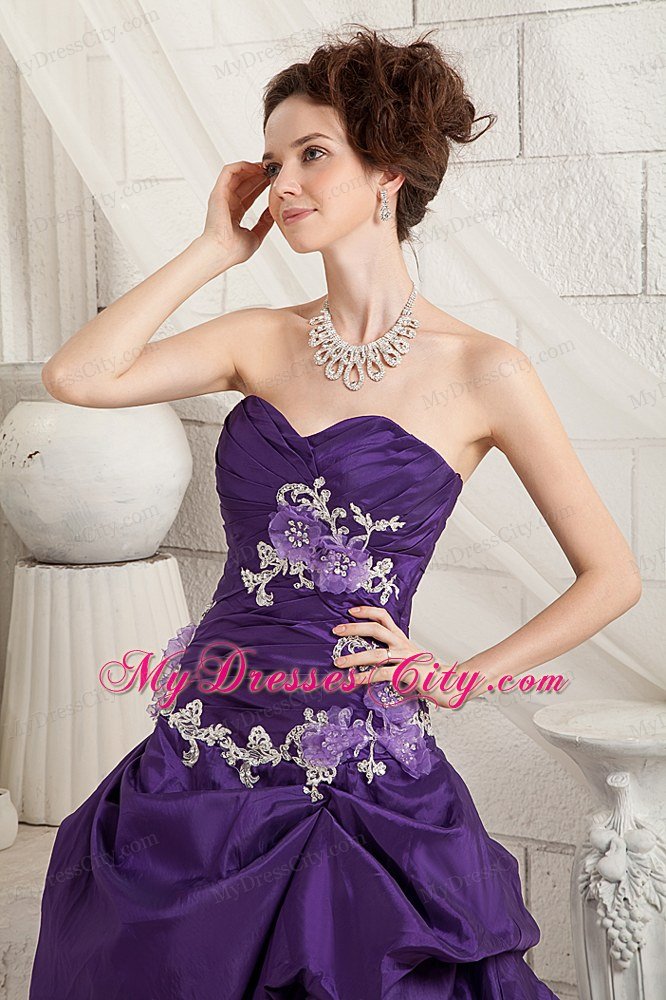 Ruching Sweetheart Appliques Brush Train Purple A-line Prom Dress