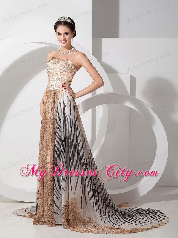 Empire Strapless Court Train Special Fabric Multi-color Prom Dresses