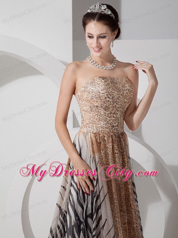 Empire Strapless Court Train Special Fabric Multi-color Prom Dresses