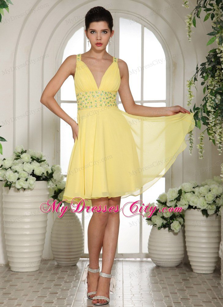 Light Yellow V-neck Prom Cocktail Dress With Beaded Decorate