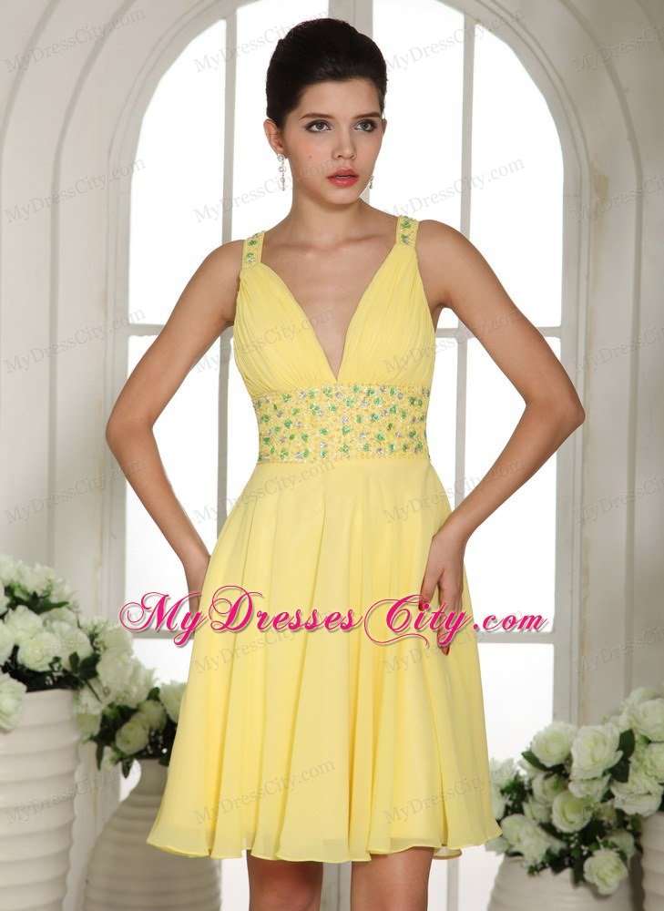 Light Yellow V-neck Prom Cocktail Dress With Beaded Decorate