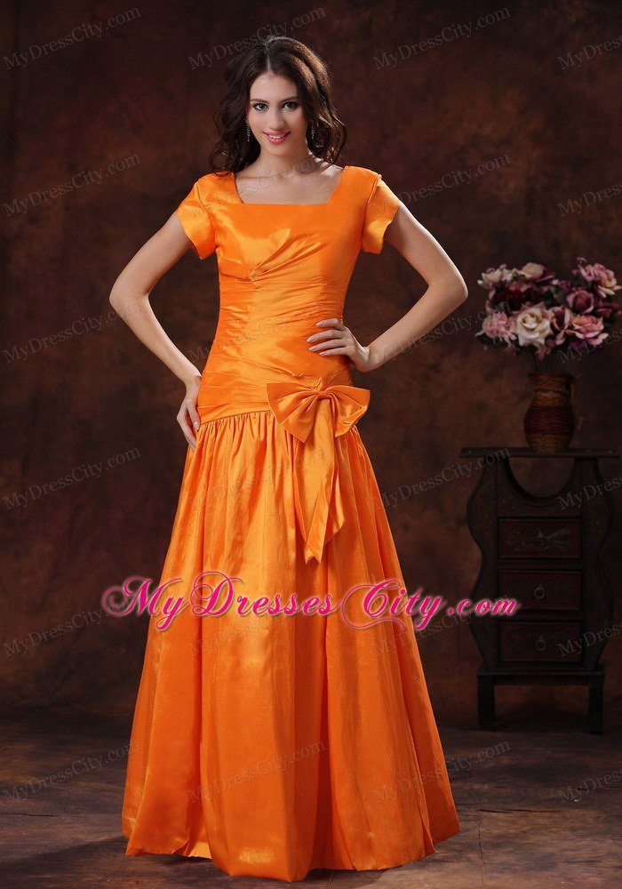 2013New Style Orange Square Neck Prom Dress with Bowknot