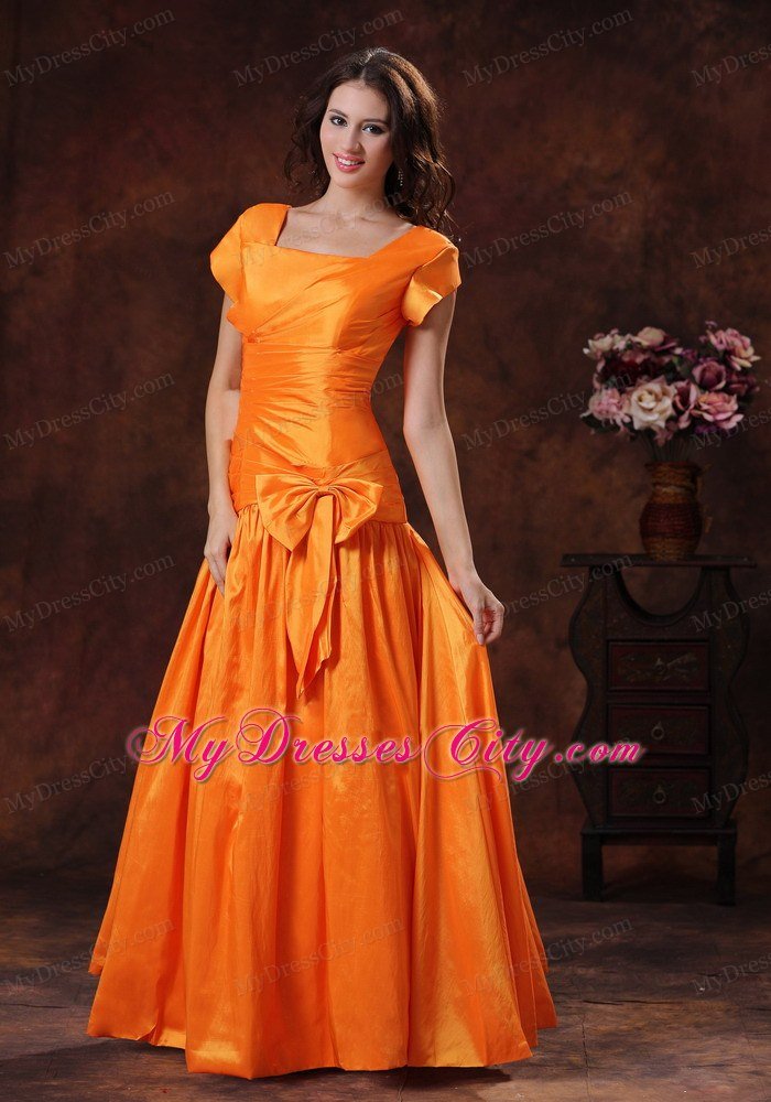 2013New Style Orange Square Neck Prom Dress with Bowknot